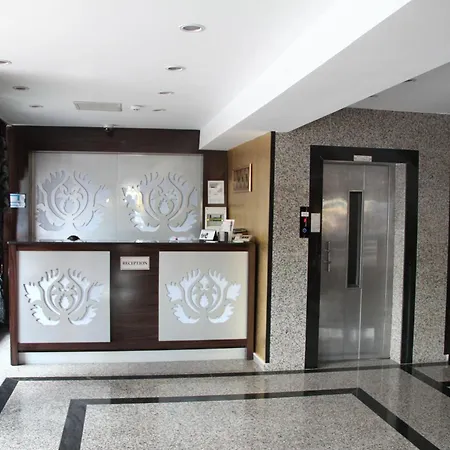 Hotel Atalla 3*